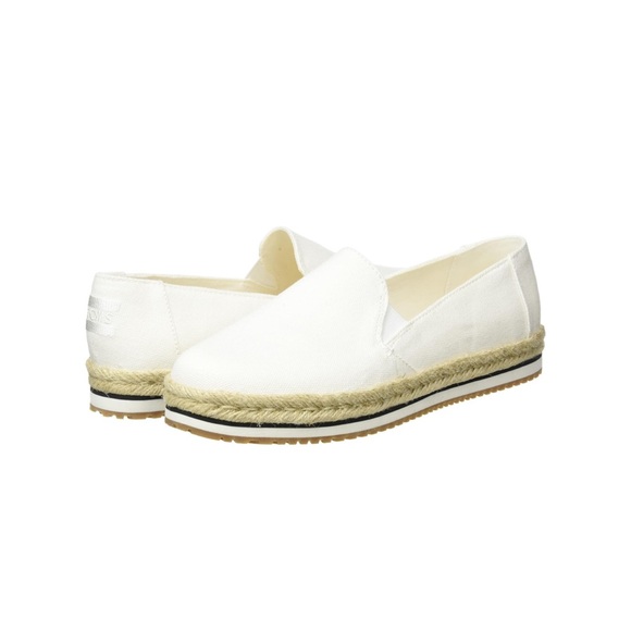 Toms Shoes - Like New TOMS Womens Palma White Canvas Slip On Espadrille Shoes size 9